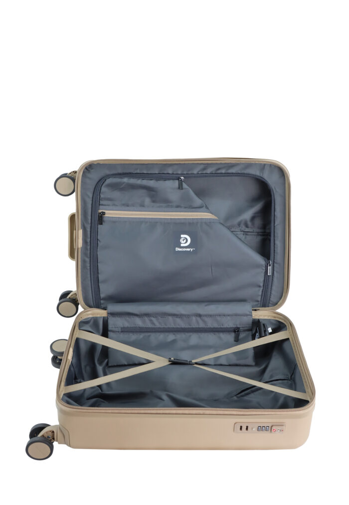 Medium gold suitcase (Kopia) (Kopia)