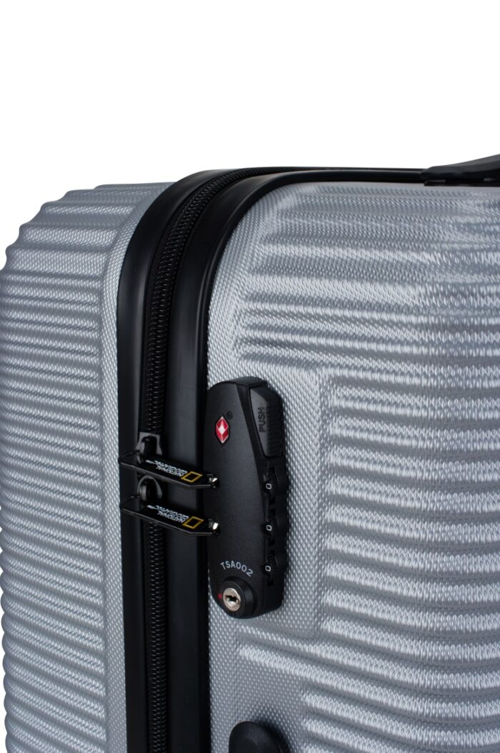 Mała walizka srebrna (NG - Abroad)