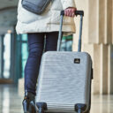 Mała walizka srebrna (NG - Abroad)